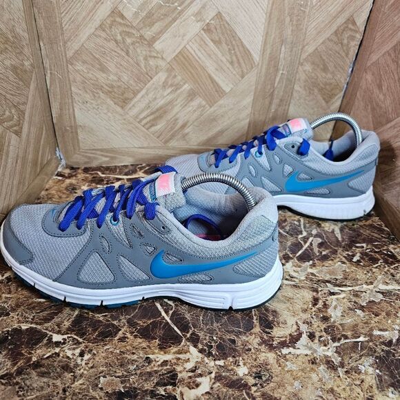 Nike women's Revolution 2 running shoes size 9.5. 087 - Picture 4 of 10